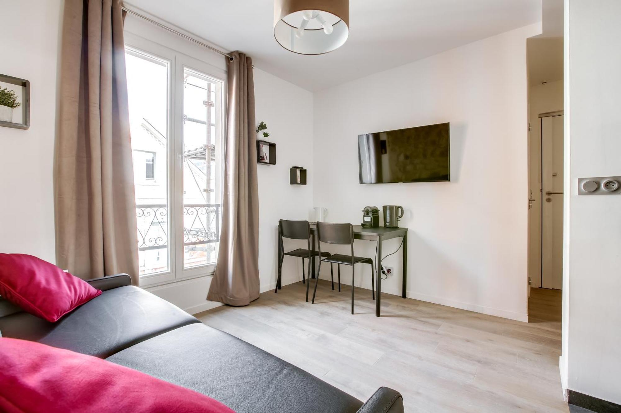 Volontaire Daire Paris Dış mekan fotoğraf